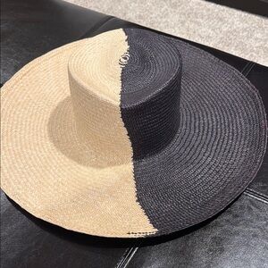 Two-Tone Black and Tan Women's Hat